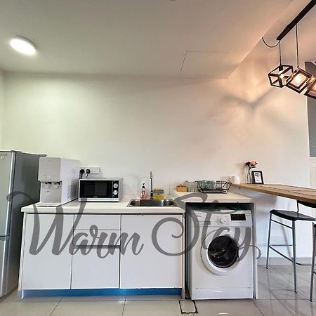 Warm Stay At Trefoil Setia Alam Buitenkant foto