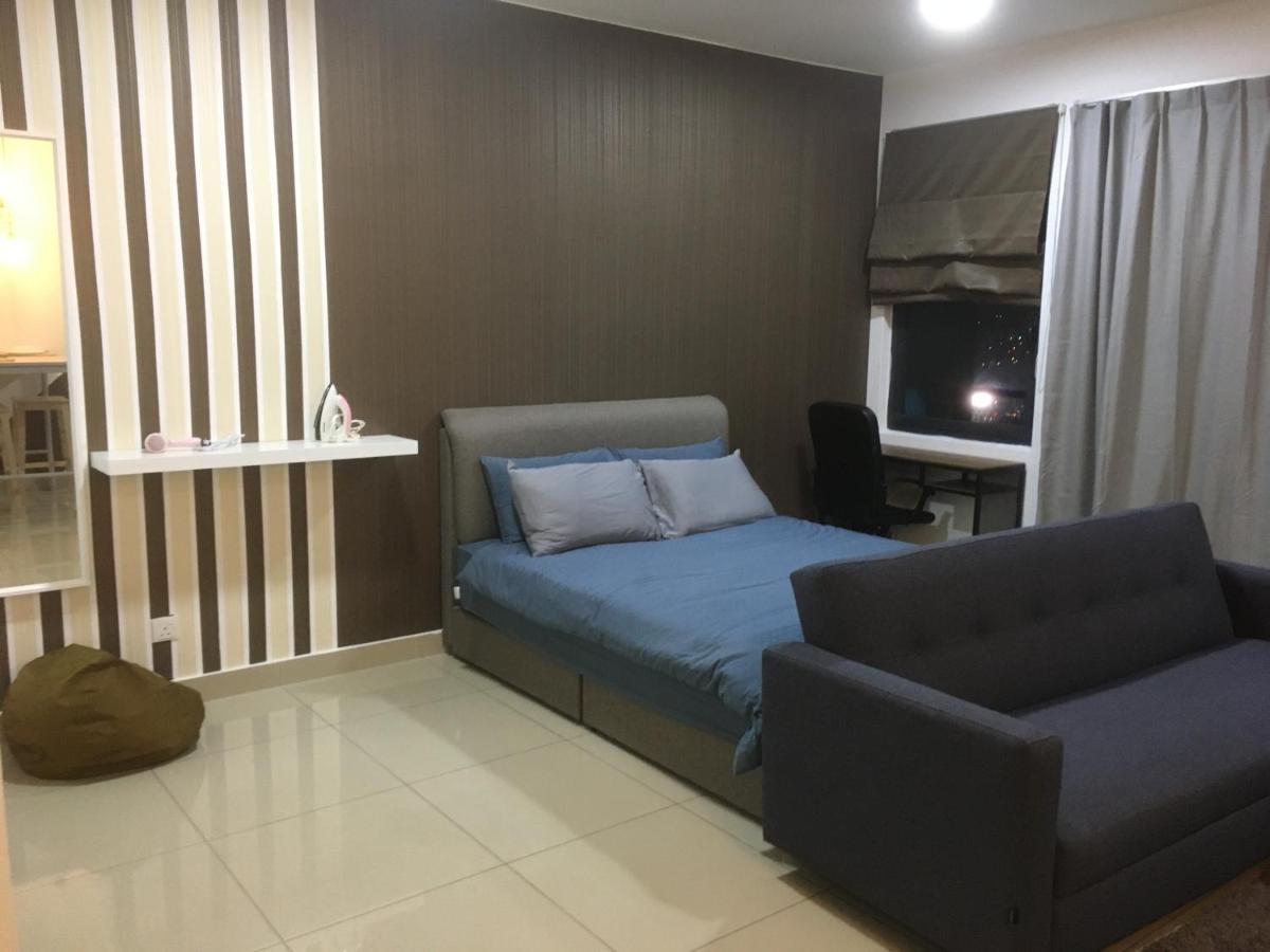 Warm Stay At Trefoil Setia Alam Buitenkant foto