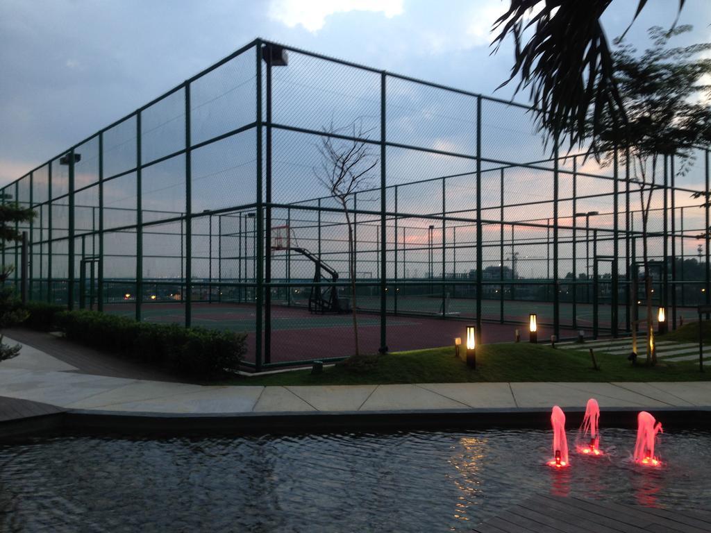 Warm Stay At Trefoil Setia Alam Buitenkant foto